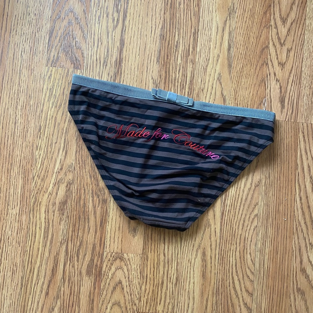 Size M Juicy Couture Bikini bottoms!